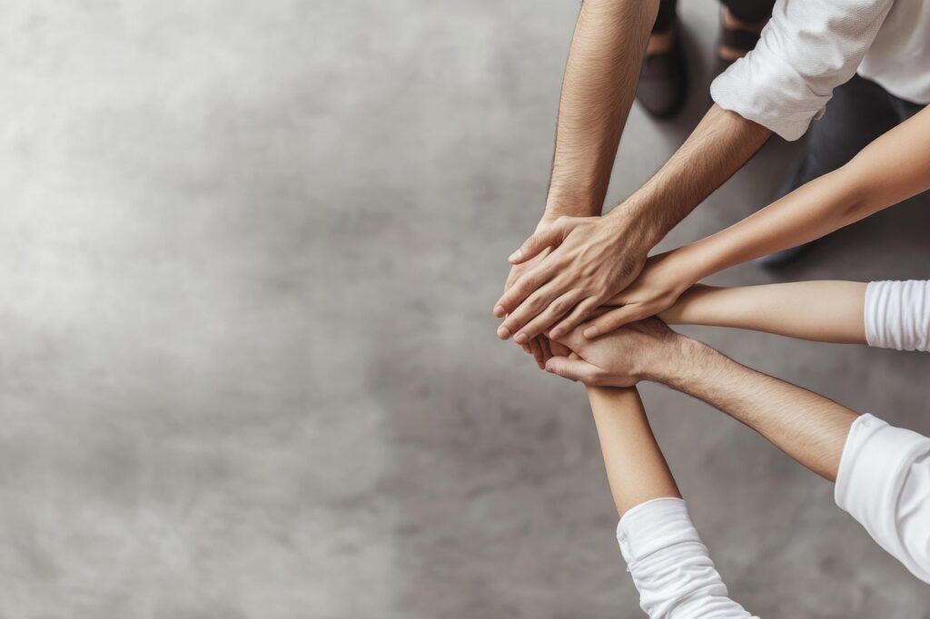 découvrez des activités de team-building innovantes qui renforcent la cohésion d'équipe, favorisent la communication et améliorent la collaboration au sein de votre entreprise. transformez vos employés en une équipe soudée et dynamique grâce à des expériences uniques et mémorables.